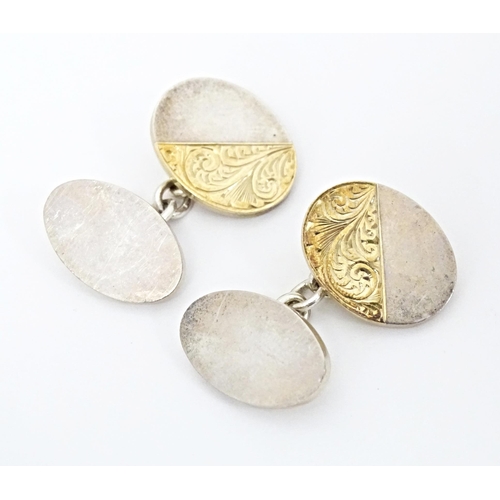 659 - A pair silver cufflinks with gilt detail, hallmarked Sheffield 2000