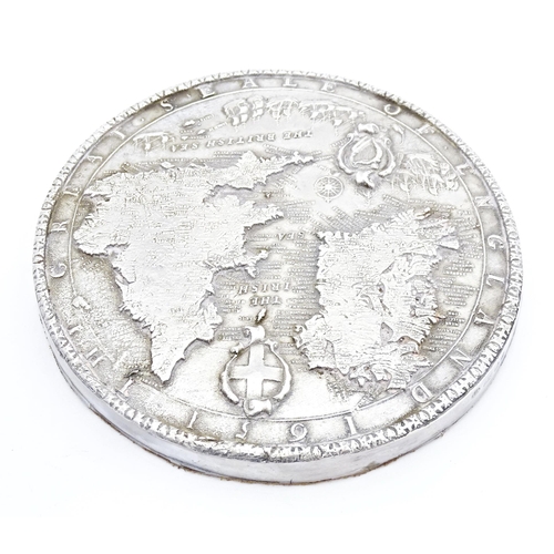 393 - A 1974 silver replica of the England Great Seal 1651, depicting the map of England & Ireland, hallma... 