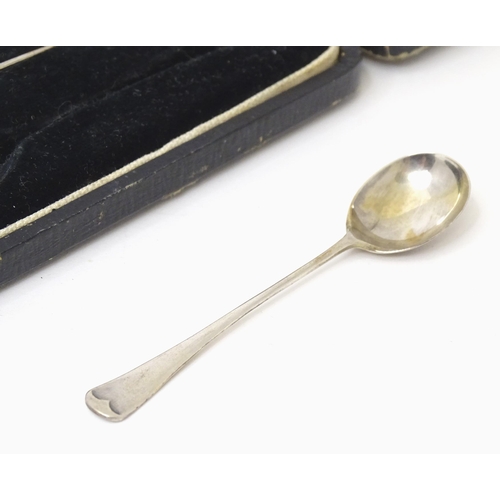 502 - A set of six silver coffee spoons, hallmarked Birmingham 1929, maker A. J. Bailey. Approx. 3 1/2