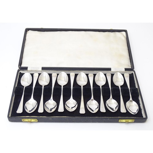 505 - A set of twelve silver teaspoons hallmarked Sheffield 1944, maker Allens (A. Laurence Allen). Cased.... 