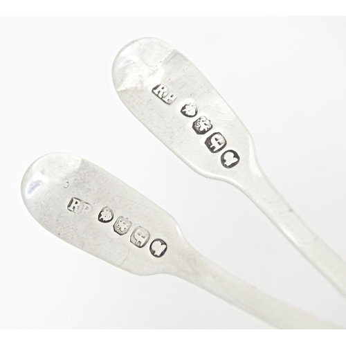 356 - A pair of Geo IV silver Fiddle pattern salt spoons, hallmarked London 1821, maker Richard Poulden. A... 