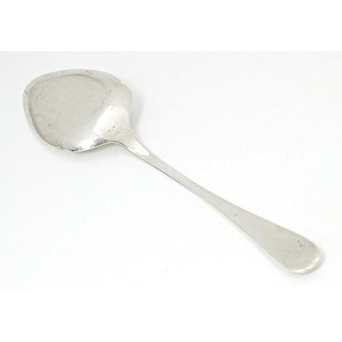 368 - A silver jam / preserve spoon with engraved decoration, hallmarked Birmingham 1901, maker Robert Pri... 