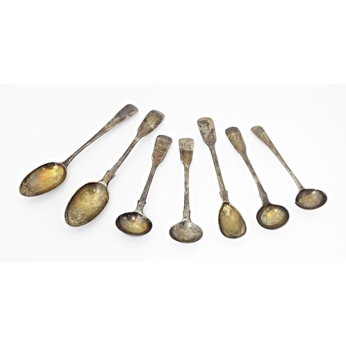 425 - Assorted 19thC silver spoons to include four salt spoons, teaspoons etc. Largest approx. 5 1/2