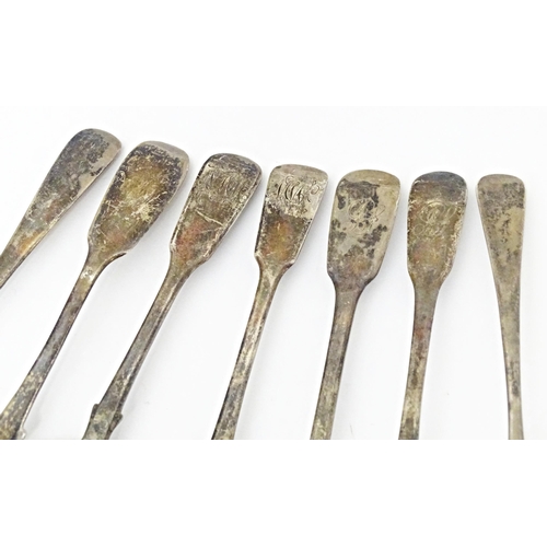 425 - Assorted 19thC silver spoons to include four salt spoons, teaspoons etc. Largest approx. 5 1/2