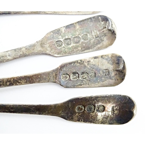 425 - Assorted 19thC silver spoons to include four salt spoons, teaspoons etc. Largest approx. 5 1/2