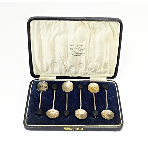 498 - A cased set of six silver coffee spoons with coffee bean terminals, hallmarked Birmingham 1922, make... 