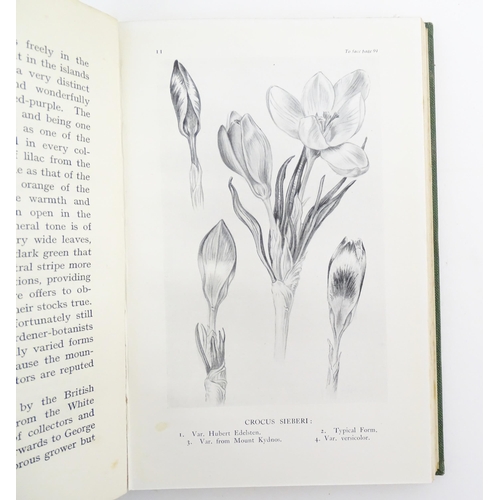 899 - Books: Three books on the subject of flowers comprising Flora of the British Isles, by Clapham, Tuti... 