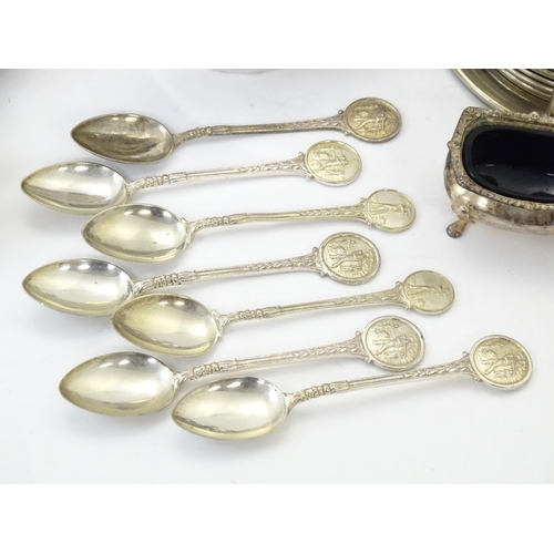 532 - A quantity of assorted silver plated wares to include cased fish servers, tray, muffin dish, cigaret... 