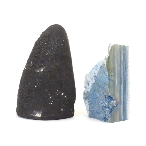 1027 - Geology / Natural History interest: Two polished hardstone specimens / geodes, one possibly blue ony... 