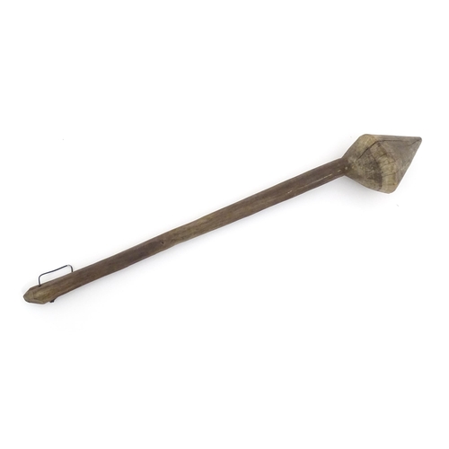 1042 - Ethnographic / Native / Tribal: An African club / knobkerrie with pointed head. Approx. 24