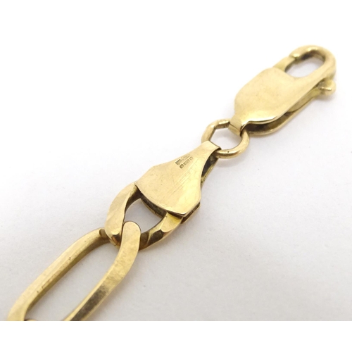 640A - A 9ct gold bracelet. Approx 8