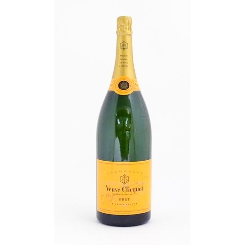 1077 - Champagne : a boxed 3l Jeroboam of Veuve Cliquot brut champagne, the bottle measuring 19 1/2