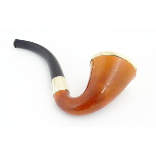 1090 - An early 20thC cased Calabash pipe, with black composite mouthpiece, the silver collar and bowl moun... 