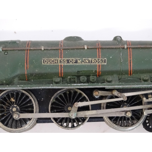 835 - Toys: A large quantity of Hornby Dublo OO Gauge model railway, to include train tracks, locomotives ... 