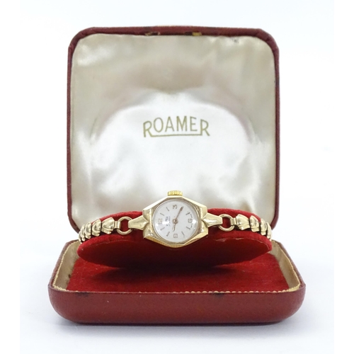 776 - A 9ct gold cased Roma wrist watch hallmarked Birmingham 1957