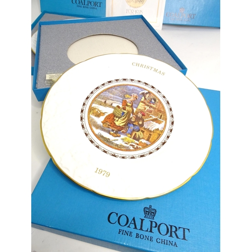 171 - Three Coalport Christmas plates, comprising 1978, 1979 and 1980. Boxed. (3)