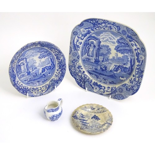 160 - Four items of blue and white ceramics, to include a Copeland Spode plate decorated in the Italian pa... 