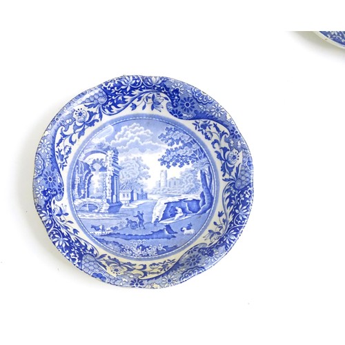 160 - Four items of blue and white ceramics, to include a Copeland Spode plate decorated in the Italian pa... 