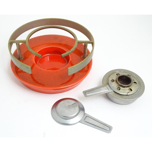 3 - A Swiss retro paraffin ring by Teba. 8