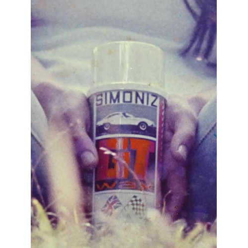 272 - An advertising photograph for Simoniz GT Wax. Approx. 16