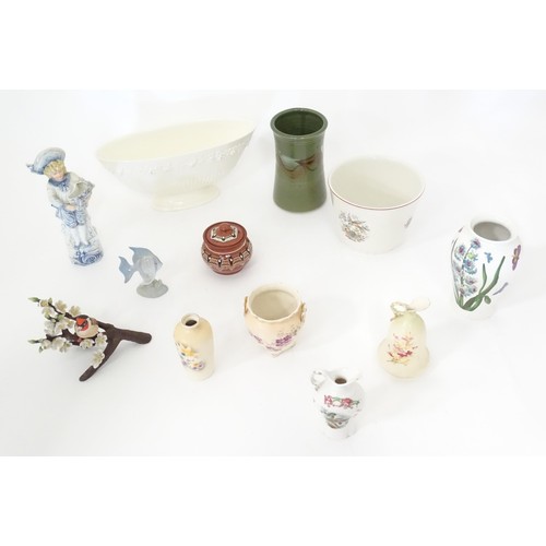 324 - A quantity of assorted ceramics to include a Franklin Porcelain model of a European Goldfinch, a Por... 