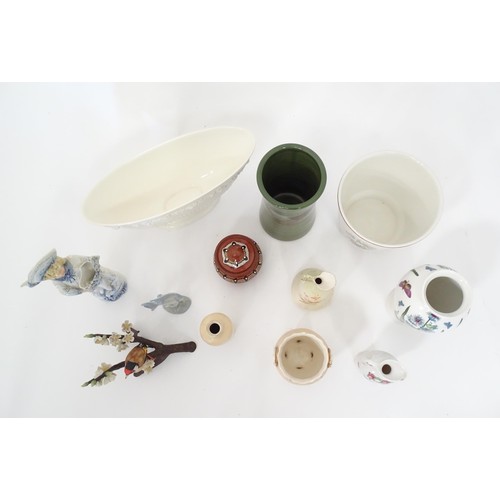 324 - A quantity of assorted ceramics to include a Franklin Porcelain model of a European Goldfinch, a Por... 