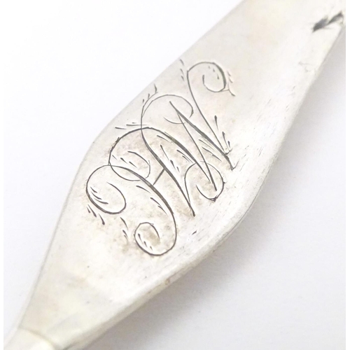 417 - Two late 18th / early 19thC silver and white metal toddy ladles, one with whale bone twist handle , ... 