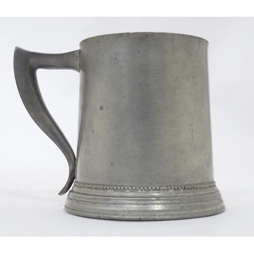 94 - A quantity of assorted pewter tankards