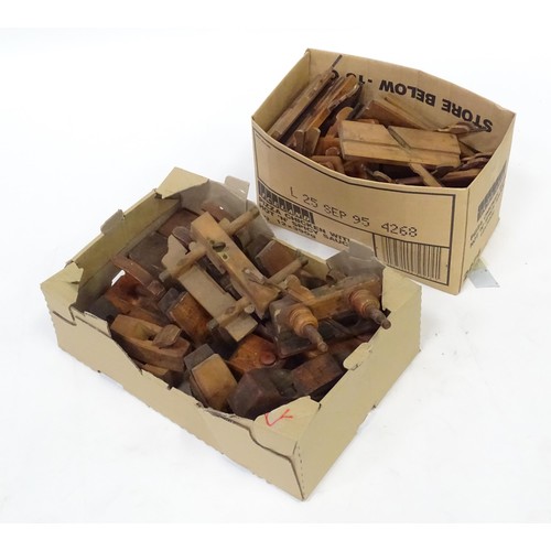 103 - Vintage Tools : A quantity of assorted  woodworking planes