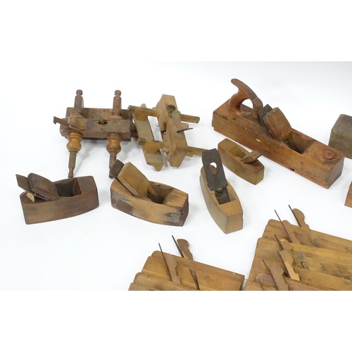 103 - Vintage Tools : A quantity of assorted  woodworking planes