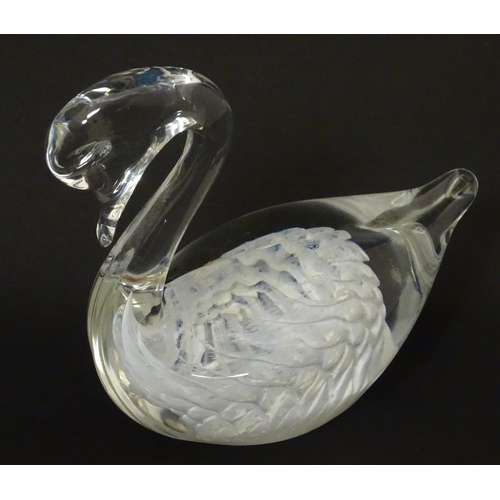 302 - Assorted art glass comprising models of ducks, elephant, a swan by Dartington Crystal, a paperweight... 