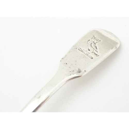 483 - A silver fiddle pattern salt spoon hallmarked London 1808 James Ede & Alexander Hewat. 4