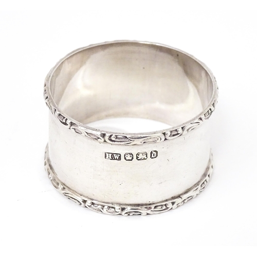 338 - A Victorian silver napkin ring, hallmarked Sheffield 1896 maker Lee & Wigfull