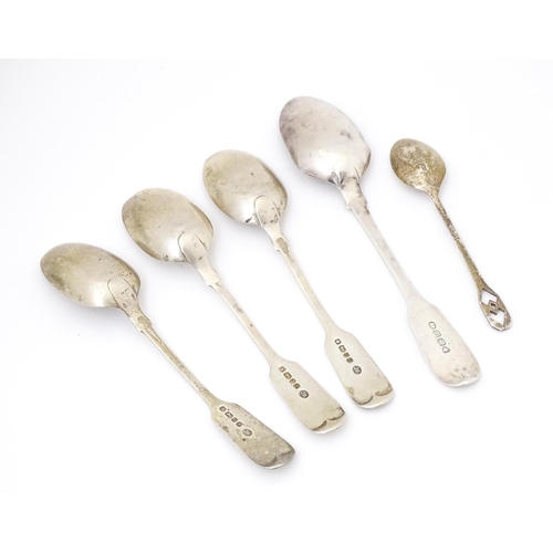 380 - Assorted silver teaspoons to include three Victorian Fiddle pattern teaspoons hallmarked Sheffield 1... 