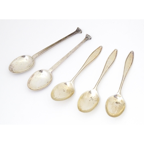 383 - Assorted silver spoons to include three teaspoons hallmarked  Sheffield 1936 maker Cooper Brothers &... 