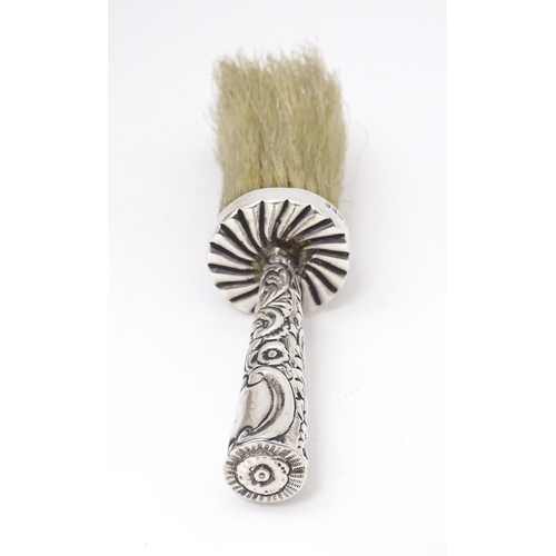 418 - A Victorian silver handled hat brush, hallmarked Chester 1896 maker Cornelius Desormeaux Saunders & ... 