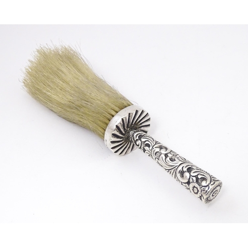 418 - A Victorian silver handled hat brush, hallmarked Chester 1896 maker Cornelius Desormeaux Saunders & ... 