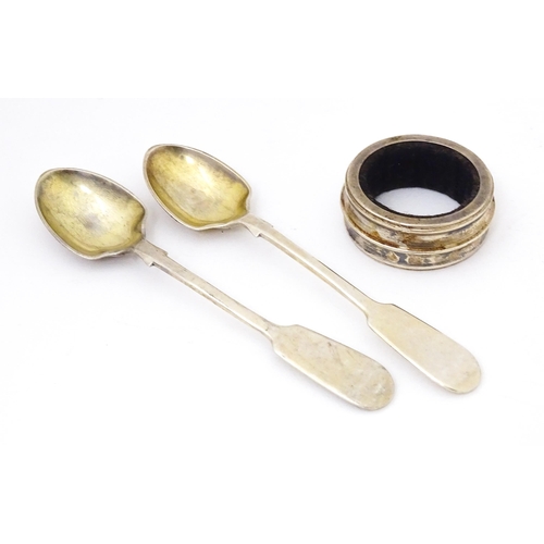 462 - A pair of Victorian silver fiddle pattern egg spoons , hallmarked London 1888 maker Josiah Williams ... 