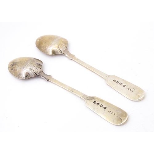 462 - A pair of Victorian silver fiddle pattern egg spoons , hallmarked London 1888 maker Josiah Williams ... 