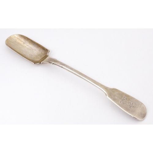 465 - A Victorian silver fiddle pattern stilton scoop, hallmarked London 1853 maker Elizabeth Eaton. 8 1/2... 