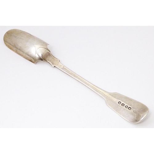 465 - A Victorian silver fiddle pattern stilton scoop, hallmarked London 1853 maker Elizabeth Eaton. 8 1/2... 