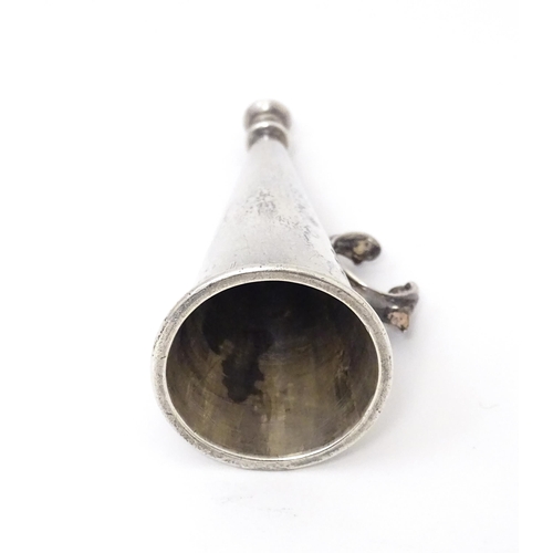 498 - A 19thC silver candle snuffer of conical form. Hallmarked London 1826 maker Benjamin Smith III.