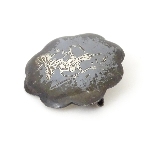 728 - A Siam silver brooch with niello decoration. Approx. 1 1/4