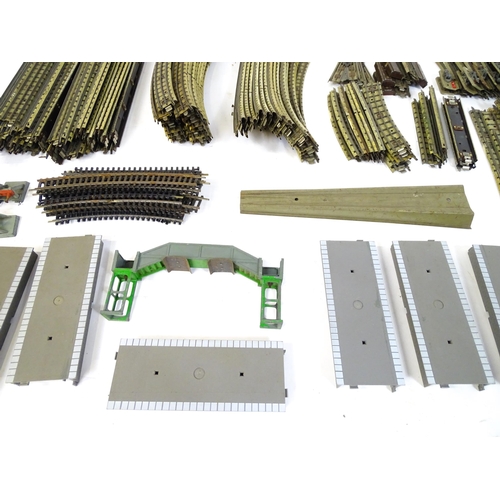 1490 - Toys - Model Train / Railway Interest : A large quantity of train track to include Hornby 00 gauge b... 