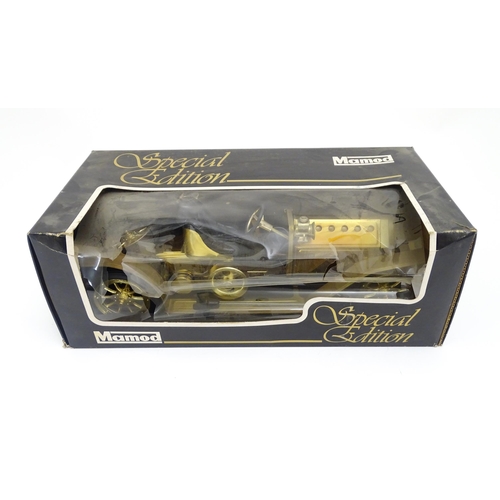 1475 - Toys: A Mamod Special Edition SA1B Steam Roadster, boxed. Approx. 6 x 16 1/2