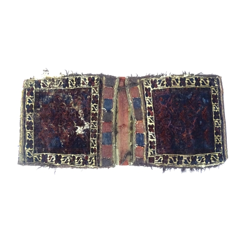 1531 - Rug : A woollen saddle bag style rug.  Approx. 46