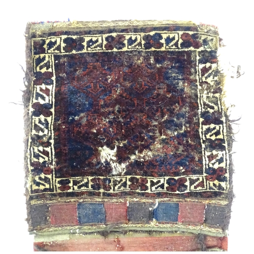 1531 - Rug : A woollen saddle bag style rug.  Approx. 46