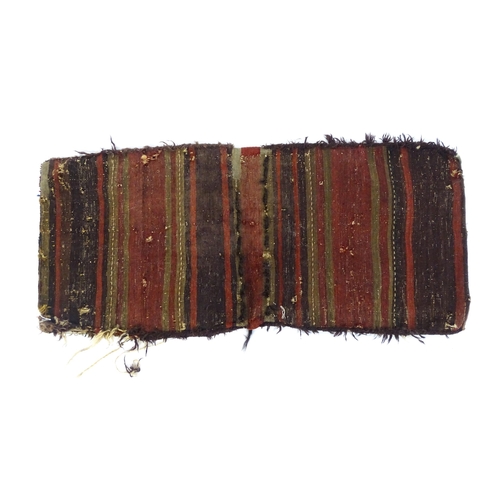 1531 - Rug : A woollen saddle bag style rug.  Approx. 46