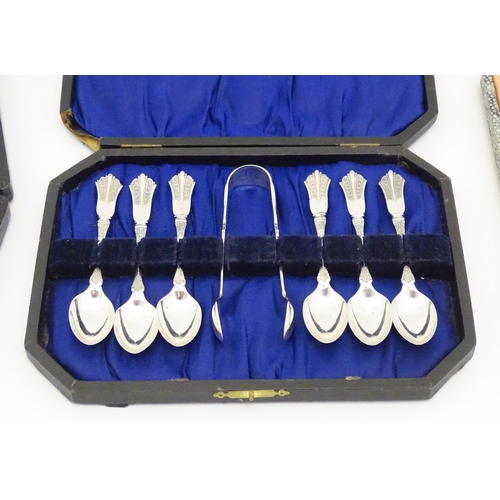 601 - Assorted cased flatware / cutlery to include teaspoons, cake knives, etc. To include a cased set of ... 