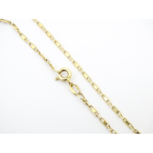 744 - An 18ct gold chain necklace. Approx. 16